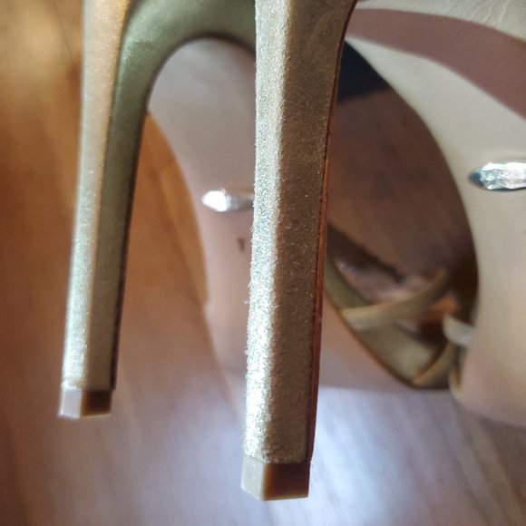 Badgley Mischka Emma II Embellished Heel  - NWOT! - Picture 12 of 15